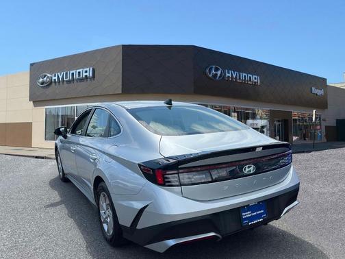 Silver 2025 Hyundai SONATA SE