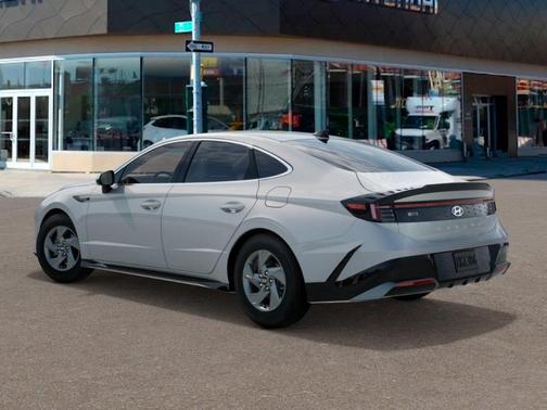2025 Hyundai SONATA SE