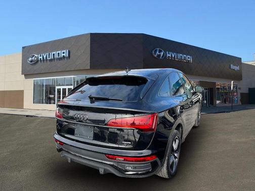 2022 Audi Q5 45 S line Premium Plus