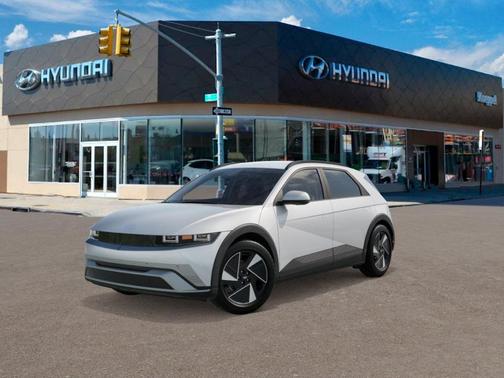 2025 Hyundai IONIQ 5 SEL