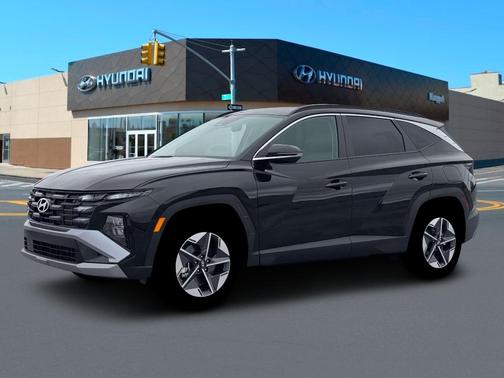 Phantom Black 2026 Hyundai TUCSON SEL Premium