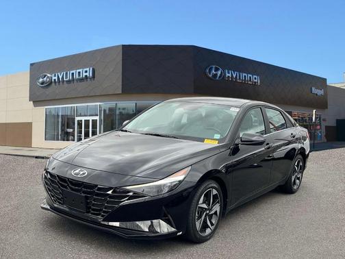 2022 Hyundai ELANTRA Limited