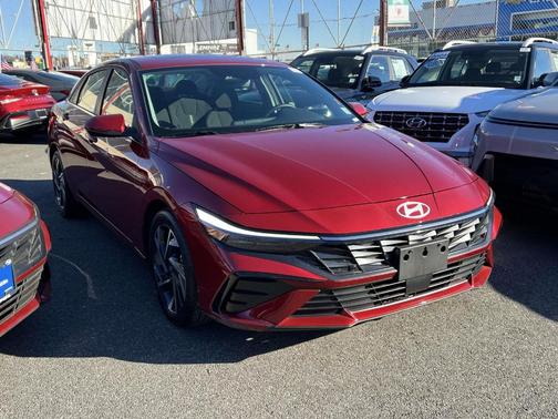 2024 Hyundai ELANTRA SEL