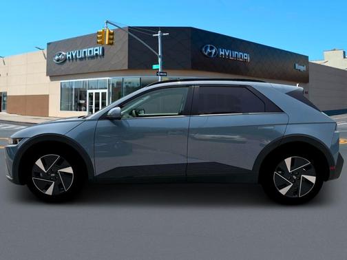 2025 Hyundai IONIQ 5 SEL