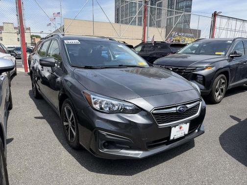 Magnetite Gray Metallic 2019 Subaru Impreza 2.0i Premium