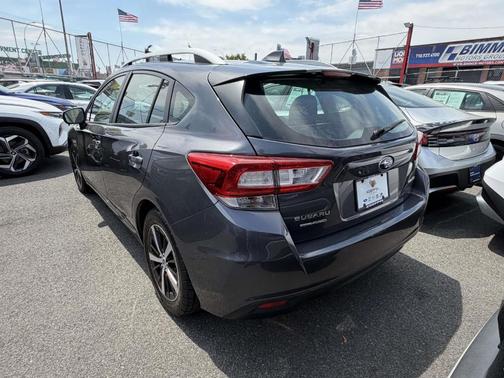 Magnetite Gray Metallic 2019 Subaru Impreza 2.0i Premium