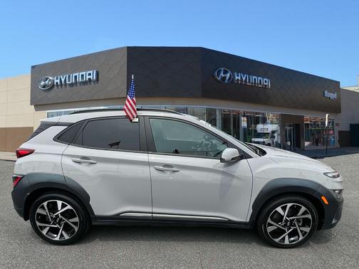 2022 Hyundai KONA Limited