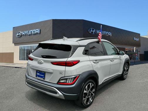 2022 Hyundai KONA Limited