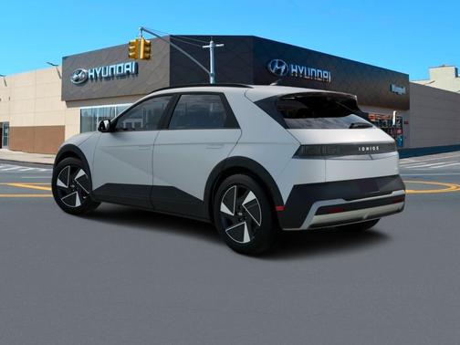 2025 Hyundai IONIQ 5 SEL