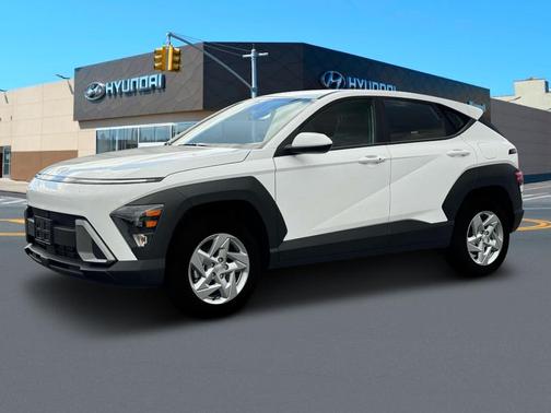 2025 Hyundai KONA SE