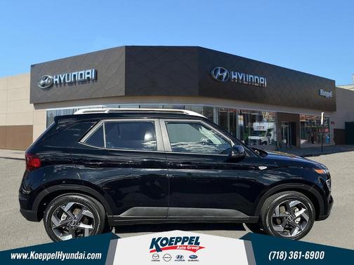 2021 Hyundai VENUE SEL