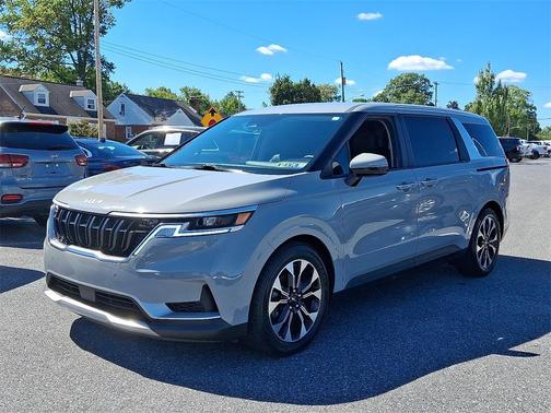 2024 Kia Carnival EX