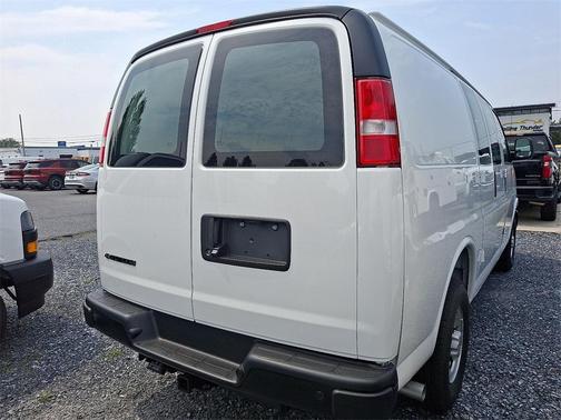 2025 Chevrolet Express 3500 Work Van