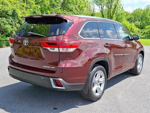 2017 Toyota Highlander Limited