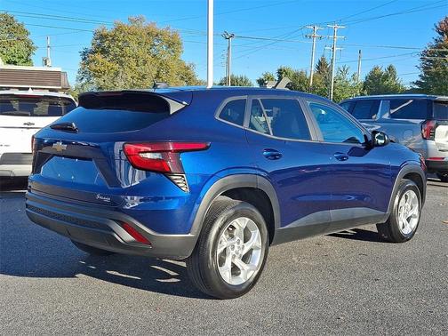 2024 Chevrolet Trax LS
