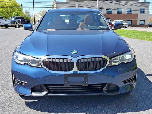 2022 BMW 330 i xDrive