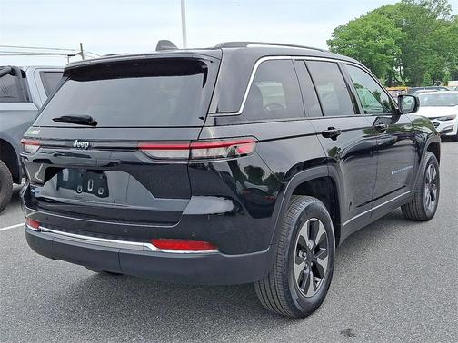 2023 Jeep Grand Cherokee 4xe Base