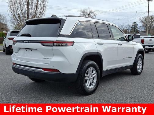 2023 Jeep Grand Cherokee Laredo
