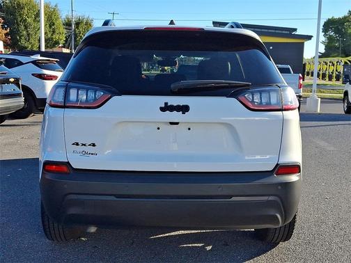 2023 Jeep Cherokee Altitude Lux