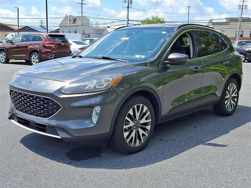 2020 Ford Escape Titanium Hybrid