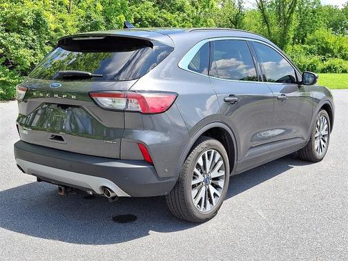 2020 Ford Escape Titanium Hybrid
