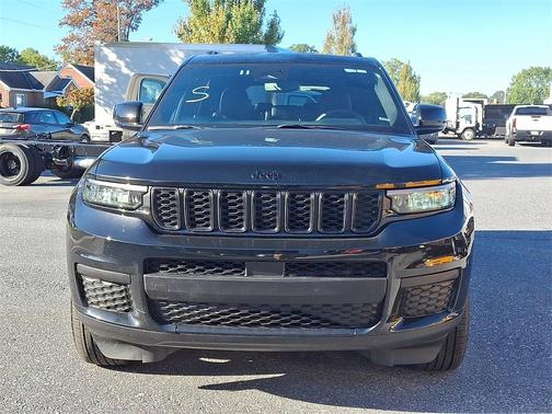 2024 Jeep Grand Cherokee L Laredo