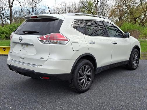 2016 Nissan Rogue SL