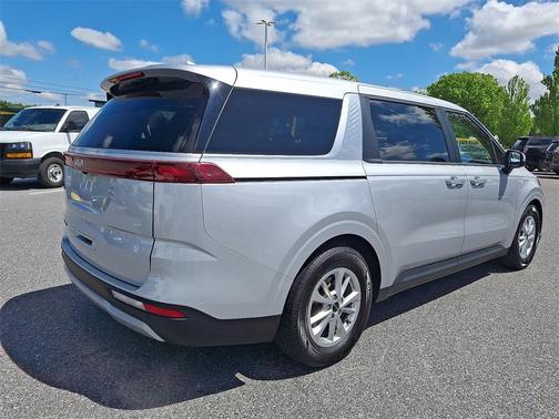 2022 Kia Carnival LXS