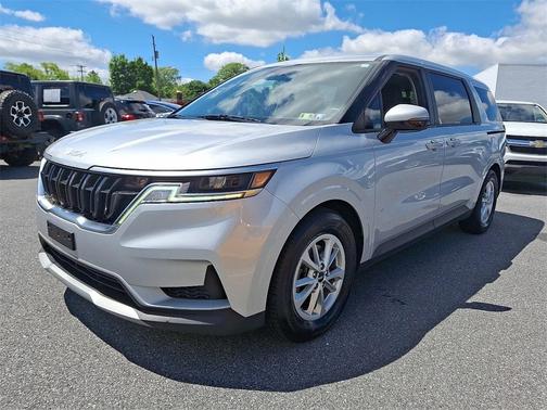 2022 Kia Carnival LXS