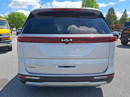2022 Kia Carnival LXS