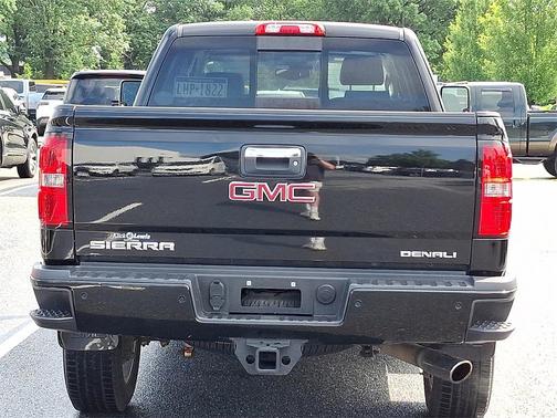 2015 GMC Sierra 2500 Denali