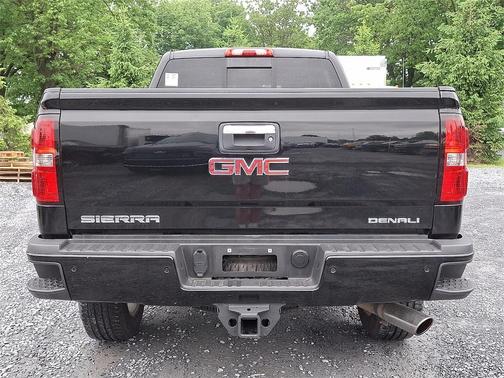 2015 GMC Sierra 2500 Denali
