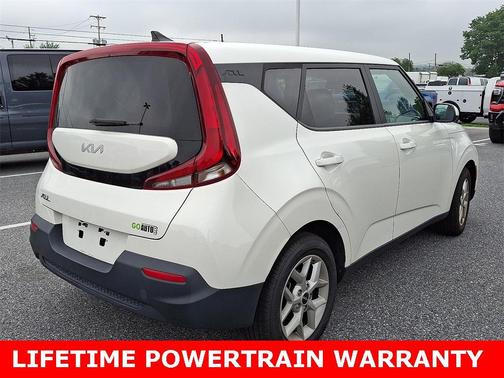 2022 Kia Soul LX
