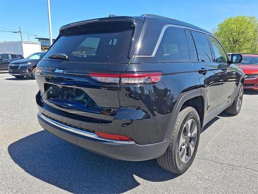 2024 Jeep Grand Cherokee 4xe Base