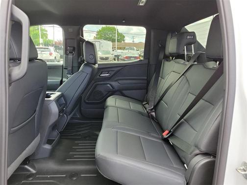 2024 Chevrolet Silverado EV WT