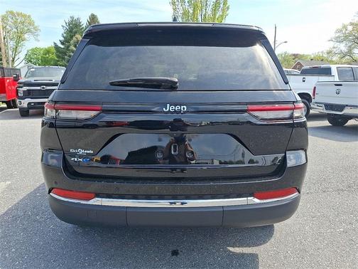 2024 Jeep Grand Cherokee 4xe Base