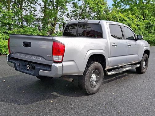 2016 Toyota Tacoma SR5