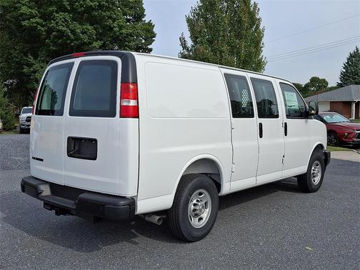 2025 Chevrolet Express 3500 Work Van
