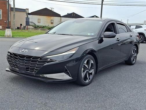 2023 Hyundai ELANTRA Limited