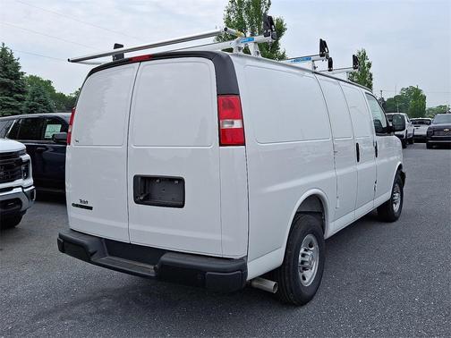 2025 Chevrolet Express 3500 Work Van