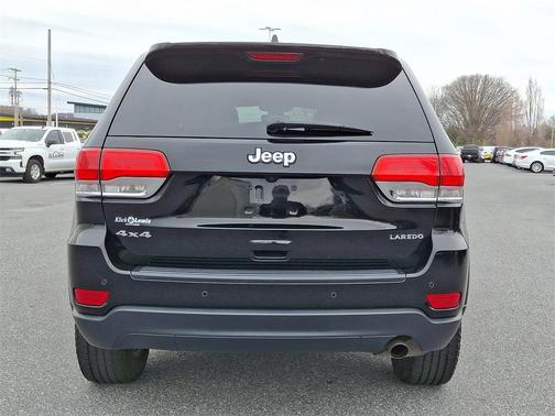2017 Jeep Grand Cherokee Laredo