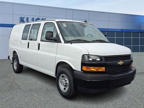 2025 Chevrolet Express 3500 Work Van