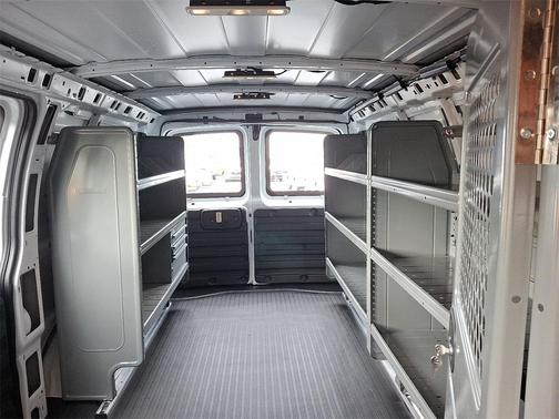 2025 Chevrolet Express 3500 Work Van