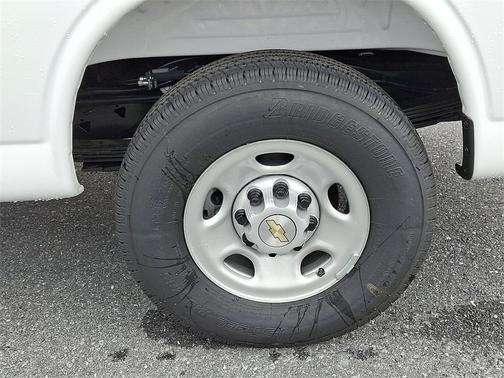 2025 Chevrolet Express 3500 Work Van