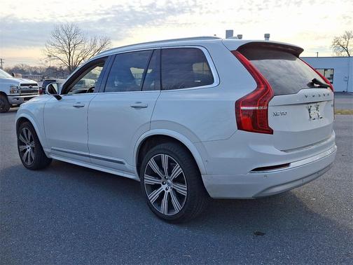2022 Volvo XC90 T6 Inscription 7 Passenger