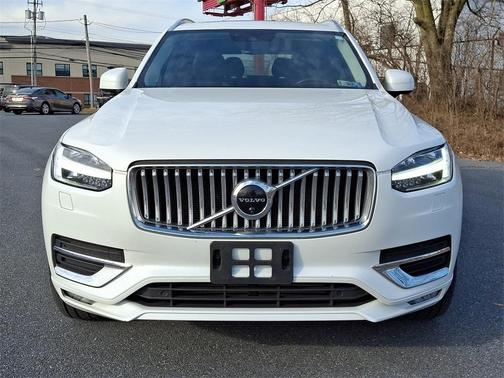 2022 Volvo XC90 T6 Inscription 7 Passenger