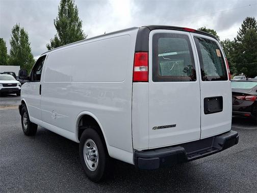 2022 Chevrolet Express 2500 Work Van