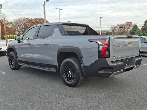 2025 Chevrolet Silverado EV LT