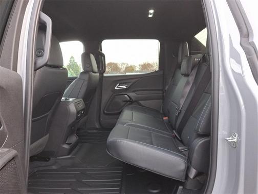 2025 Chevrolet Silverado EV LT
