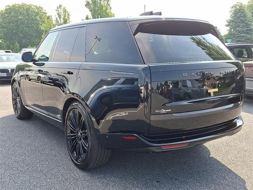 2024 Land Rover Range Rover P530 SE